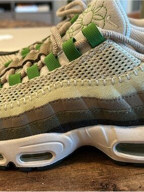 Nike Air Max 95 - Women’s Earth Day